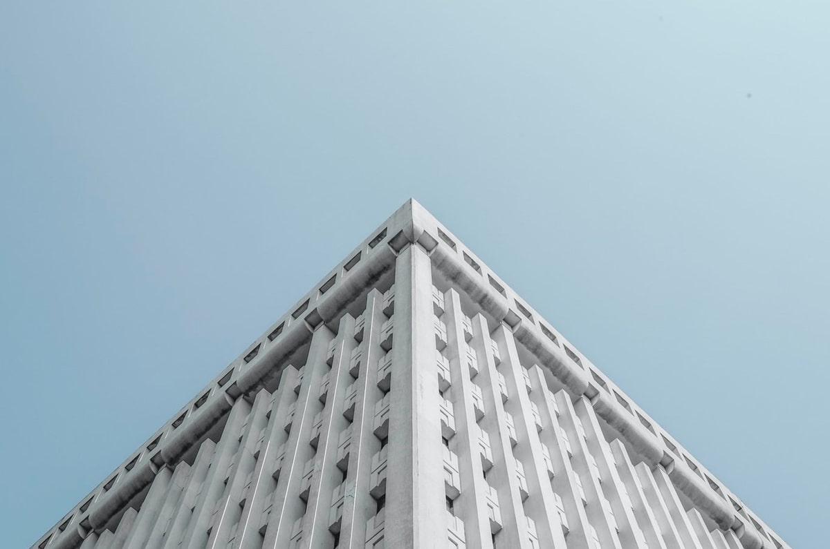 YY漫画复盘一下：把不确定性有没有被抹掉捋顺，再把情绪词和事实词分开